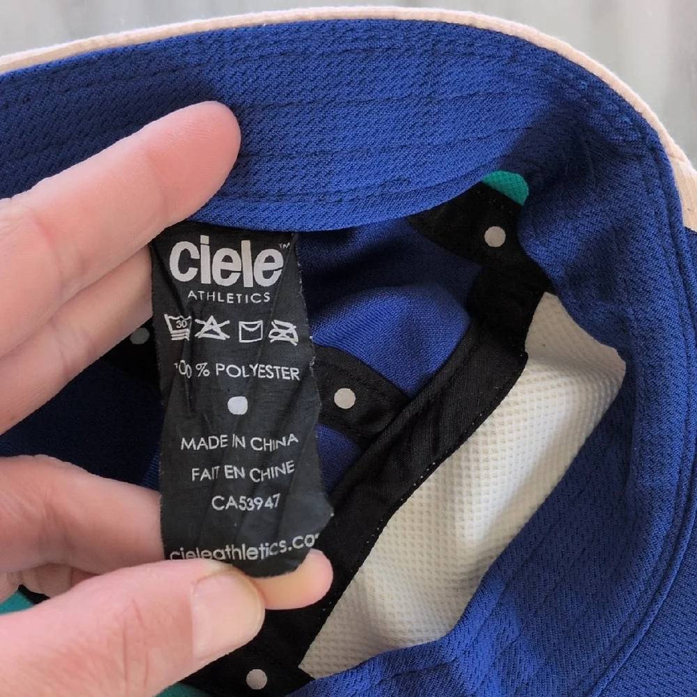 Ciele Five-Panel Running Hat - Picture 6 of 8